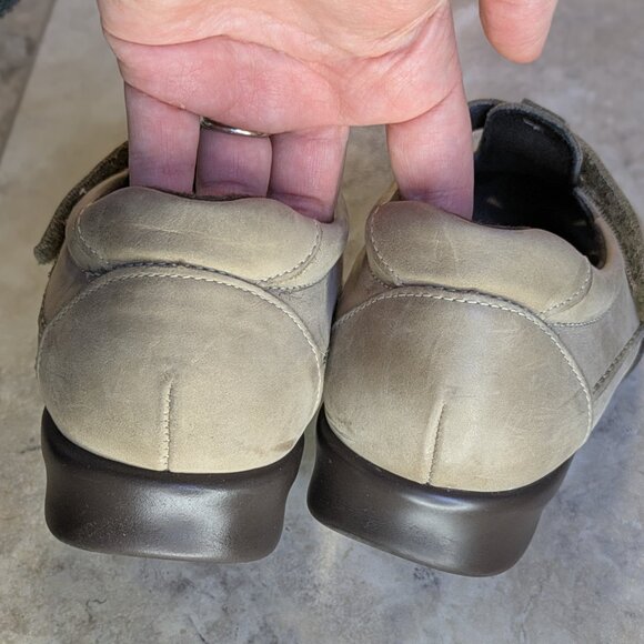 SAS 'Roamer' Leather Loafers (women's 8) - Picture 5 of 9